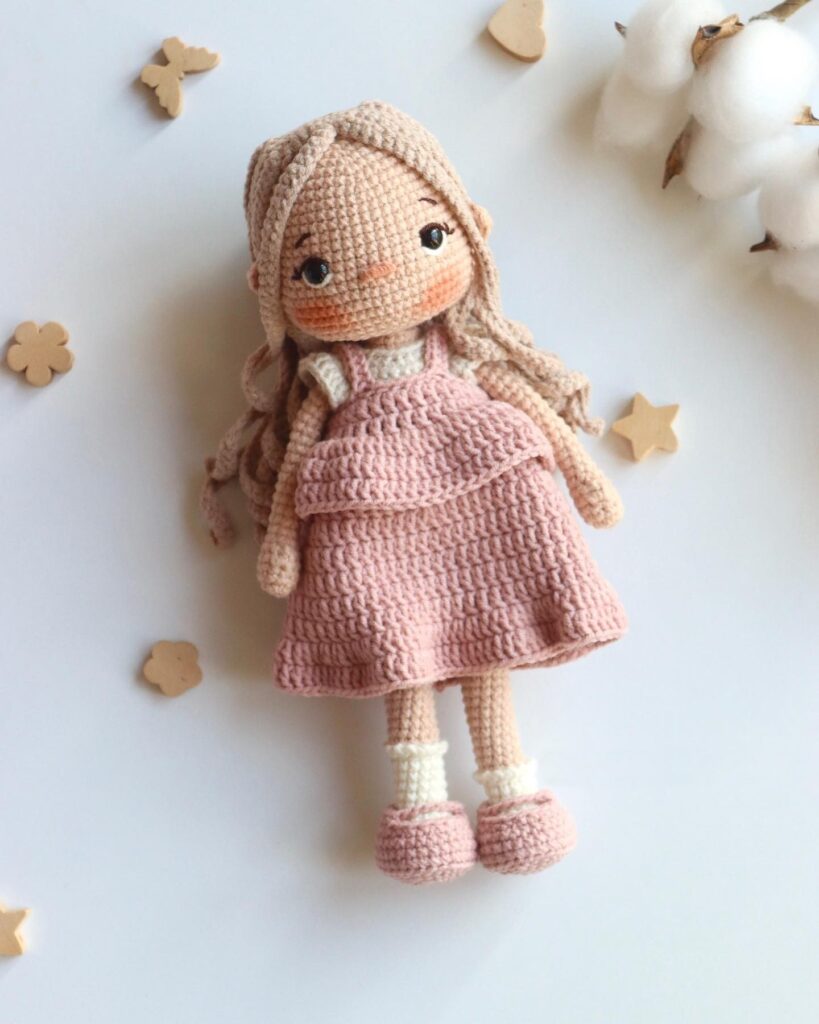 Cute Crochet Linda Doll Amigurumi Free Pattern – Free Amigurumi