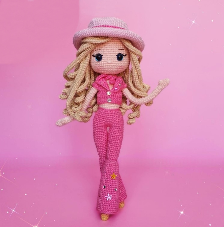 Barbie amigurumi, Crochê